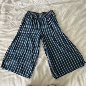 Keren Heart blue and white striped gaucho pants